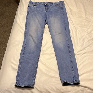 Light Wash Old Navy Rockstar Jeans